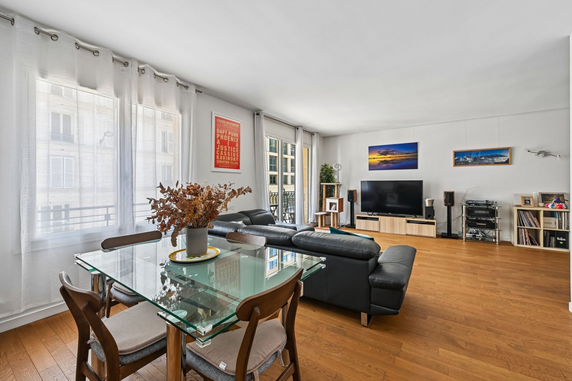 luxury apartment 5 Rooms for sale on NEUILLY SUR SEINE (92200)