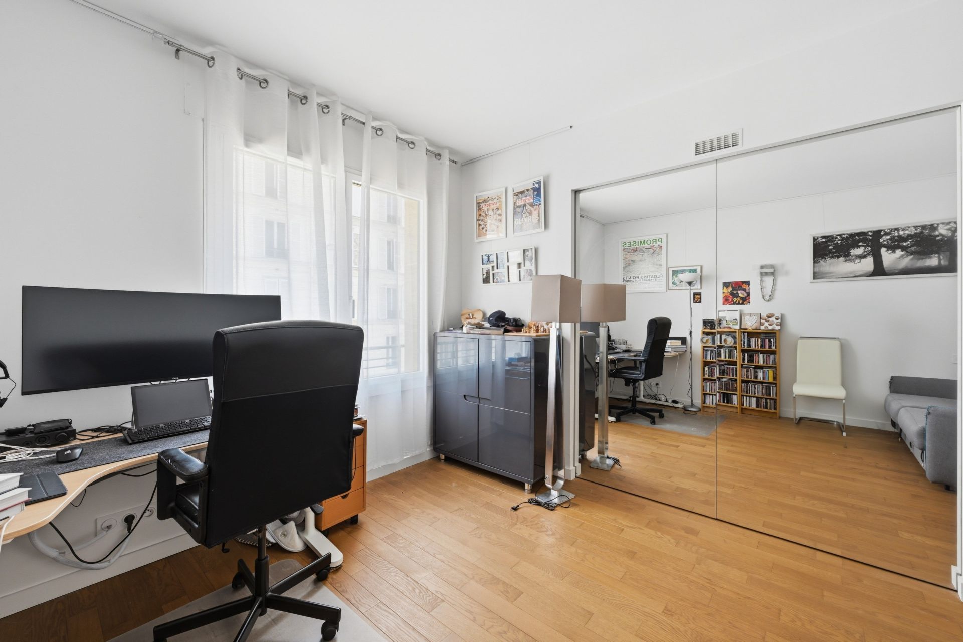 luxury apartment 5 Rooms for sale on NEUILLY SUR SEINE (92200)
