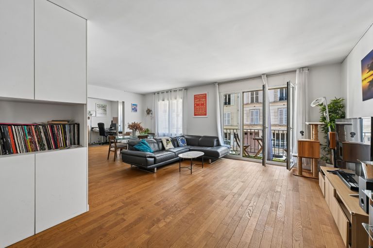 luxury apartment 5 Rooms for sale on NEUILLY SUR SEINE (92200)
