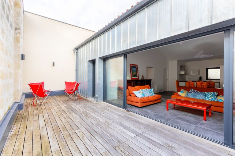 luxury apartment 3 Rooms for sale on BORDEAUX (33000)