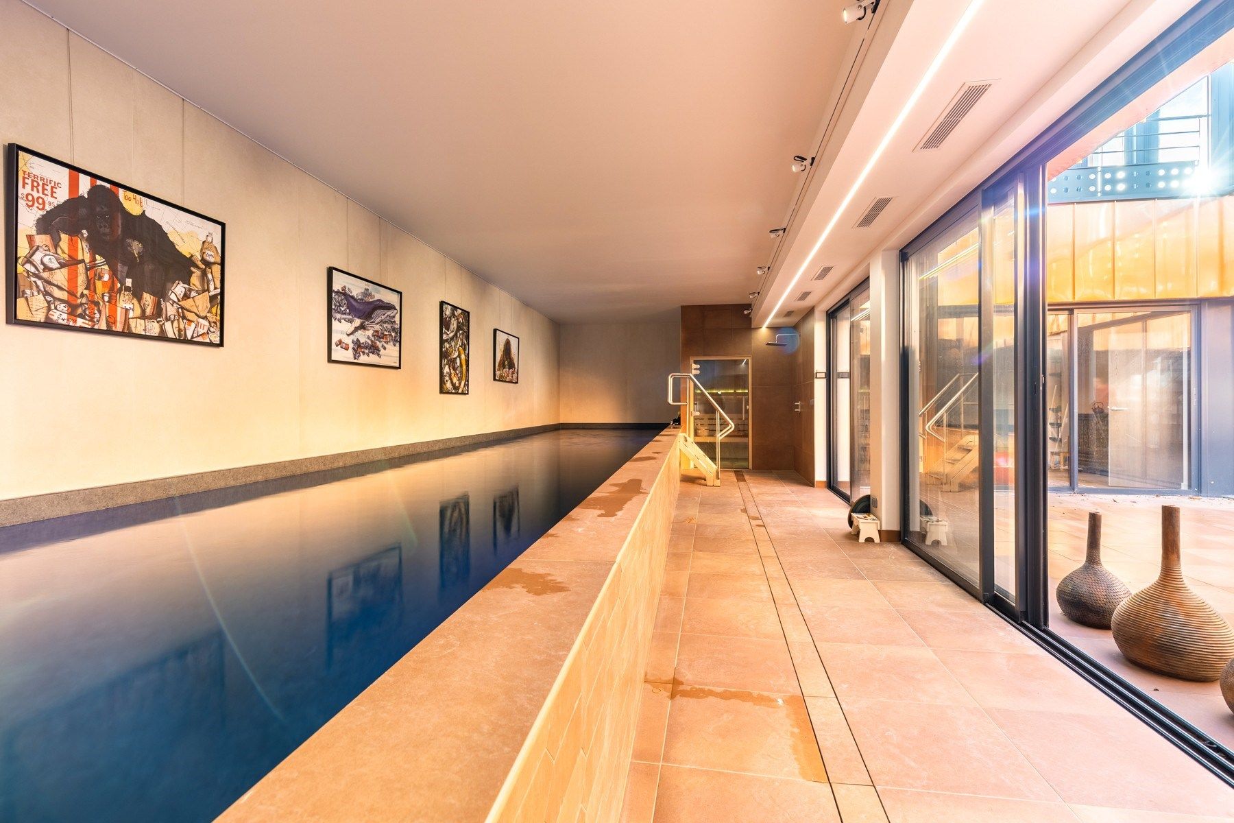 luxury apartment 7 Rooms for sale on BORDEAUX (33000)