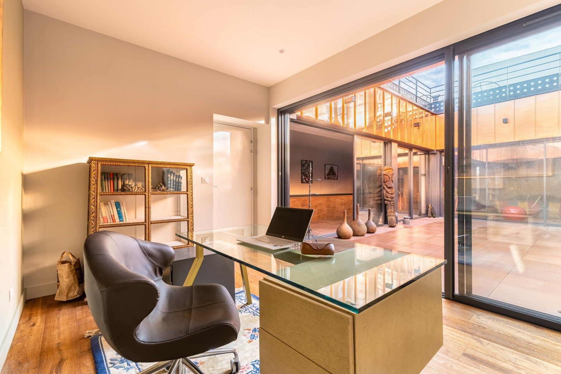 luxury apartment 7 Rooms for sale on BORDEAUX (33000)