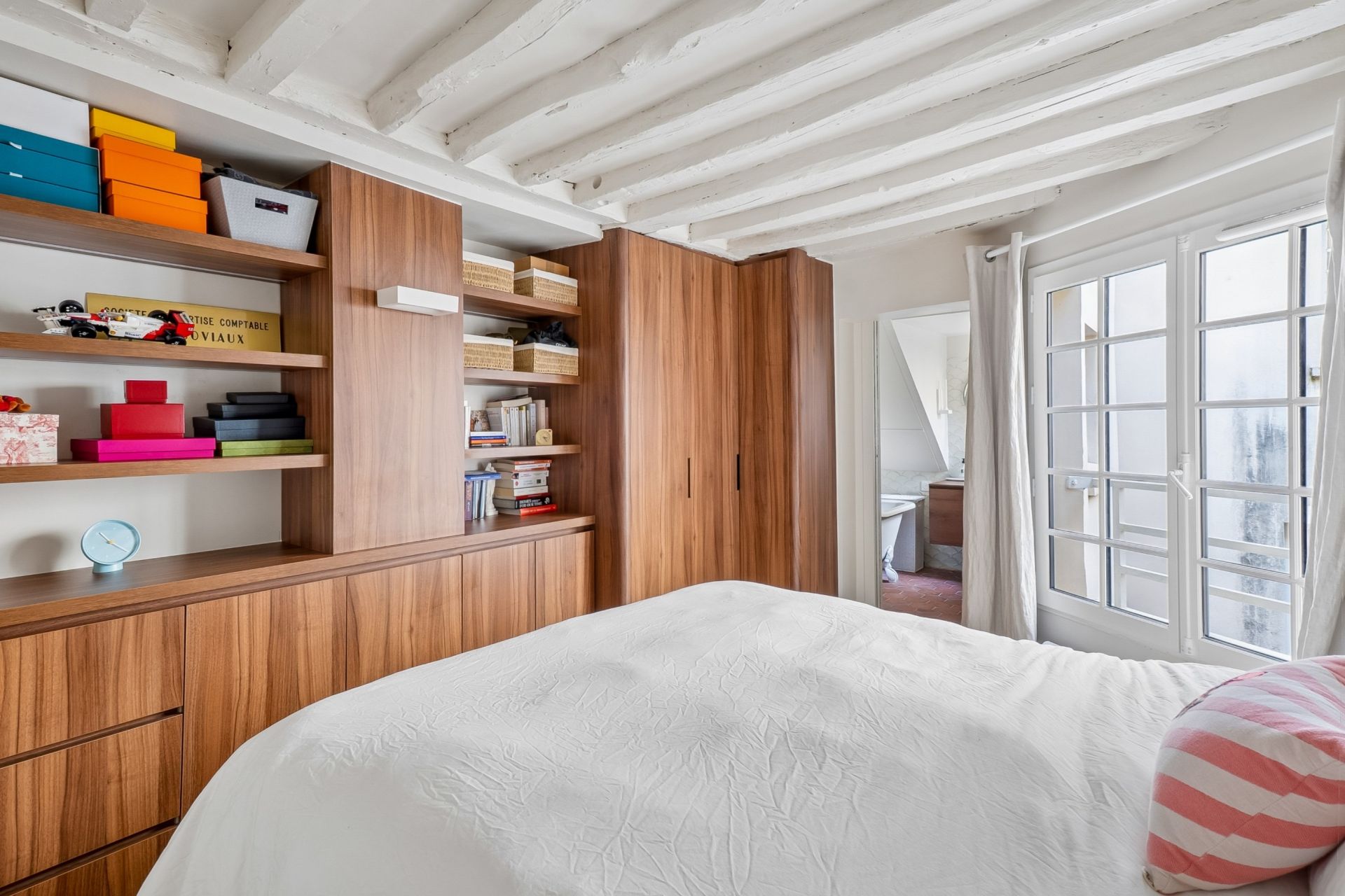 luxury apartment 3 Rooms for sale on PARIS (75004)