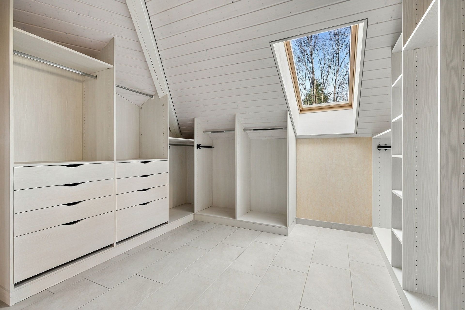 architect's house 20 Rooms for sale on GEX (01170)