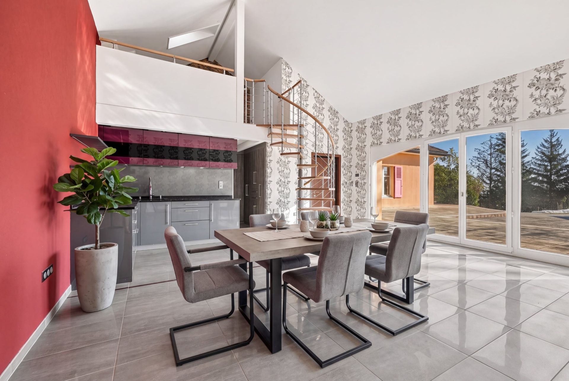 architect's house 20 Rooms for sale on GEX (01170)