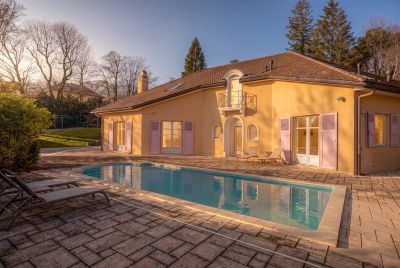 Sale Architect's house Gex 20&nbsp;Rooms 480&nbsp;m²
