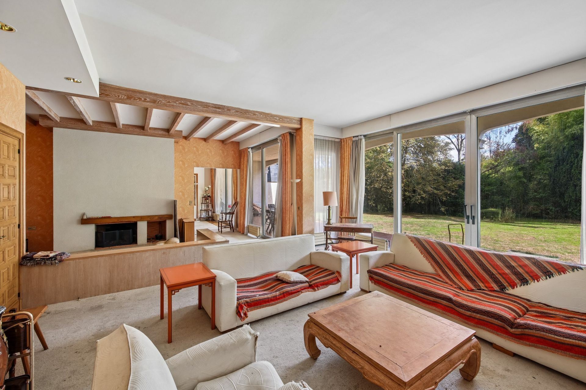 luxury property 15 Rooms for sale on RUEIL MALMAISON (92500)