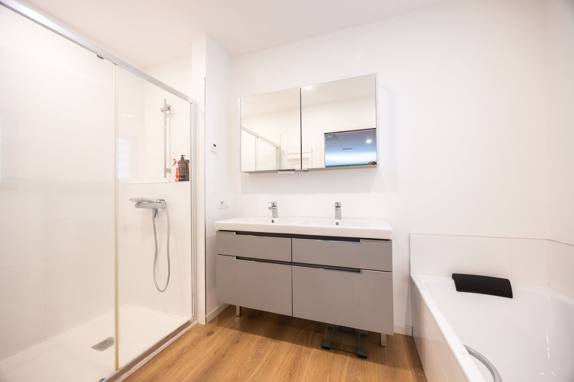 luxury house 5 Rooms for sale on PERPIGNAN (66000)
