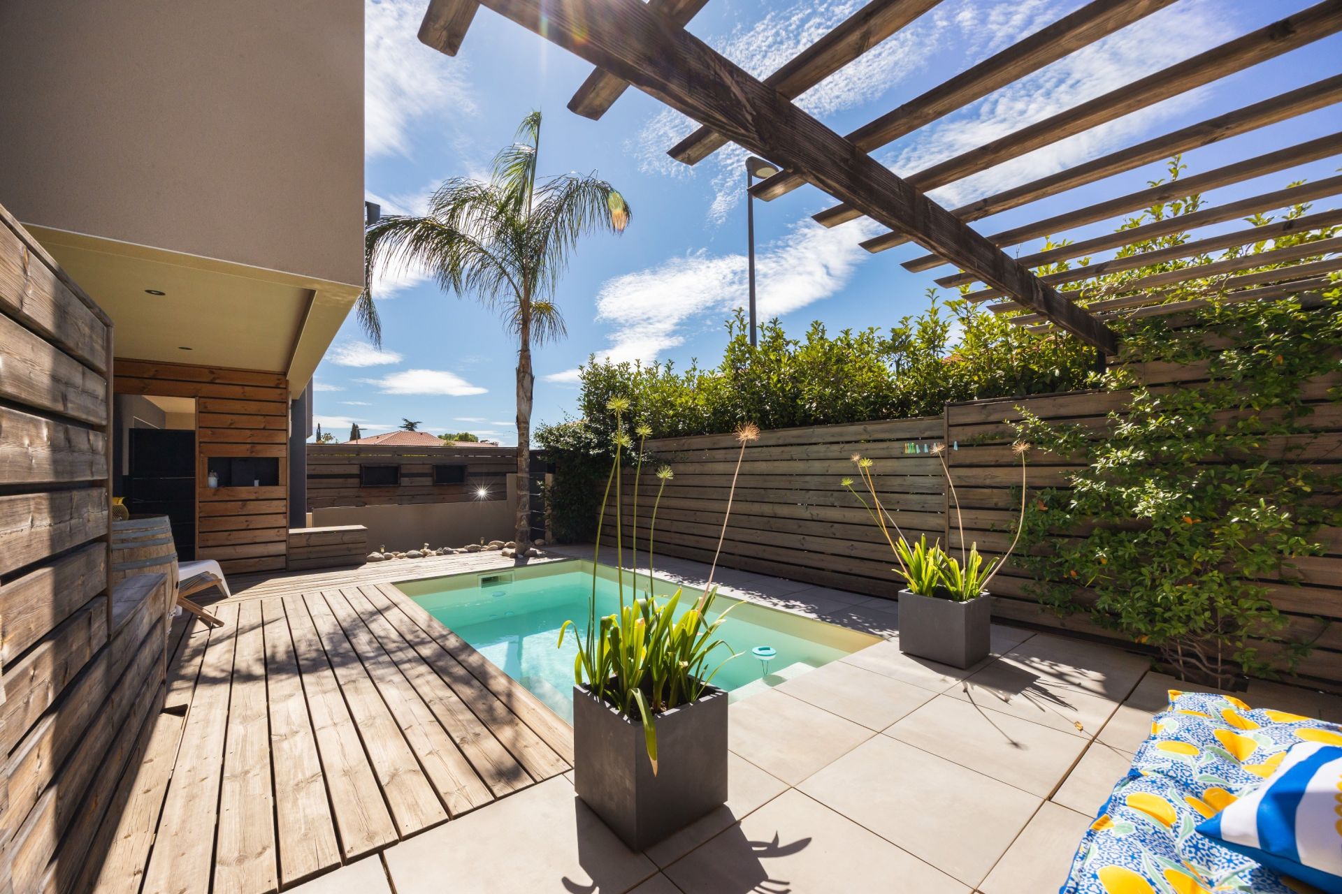 luxury house 5 Rooms for sale on PERPIGNAN (66000)