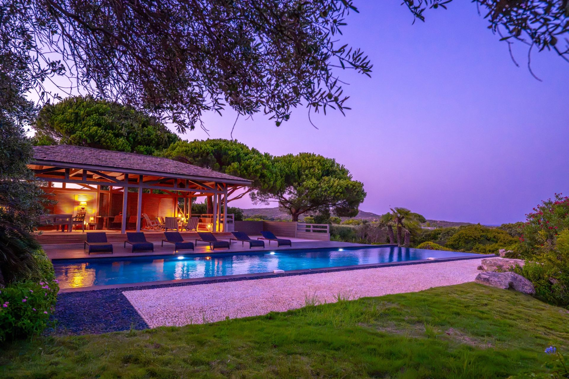 villa de luxe 9 Pièces en location saisonnière sur BONIFACIO (20169)