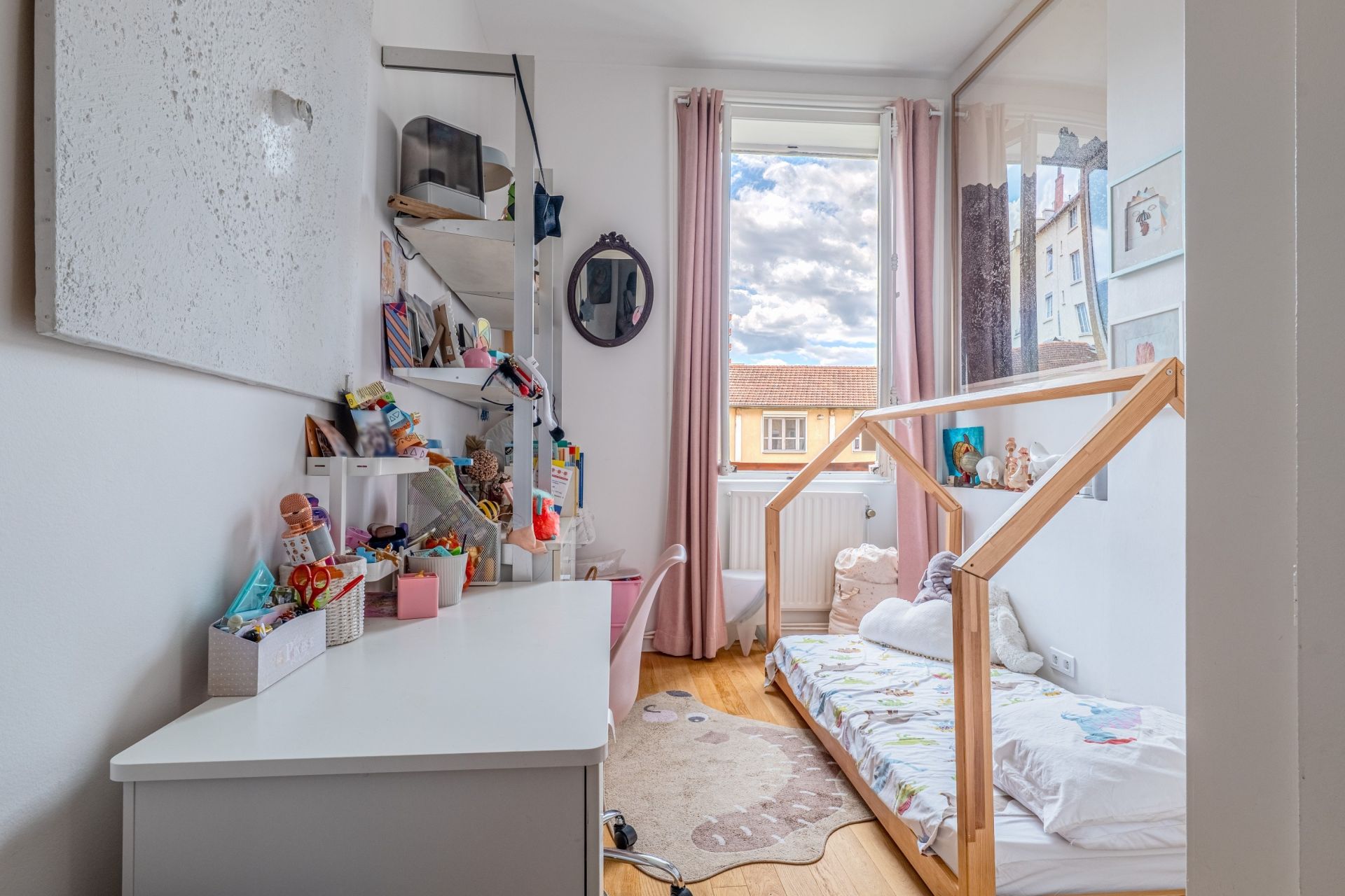 luxury apartment 4 Rooms for sale on LYON (69006)