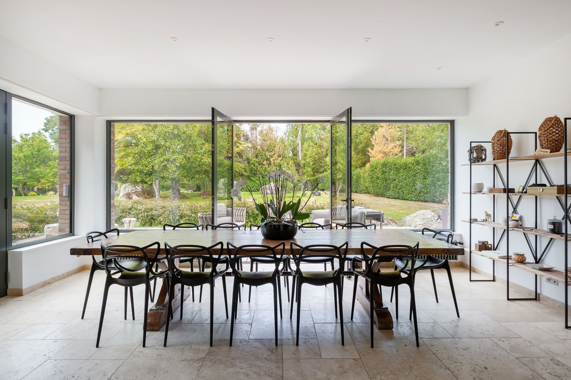 luxury property 20 Rooms for sale on BARBIZON (77630)