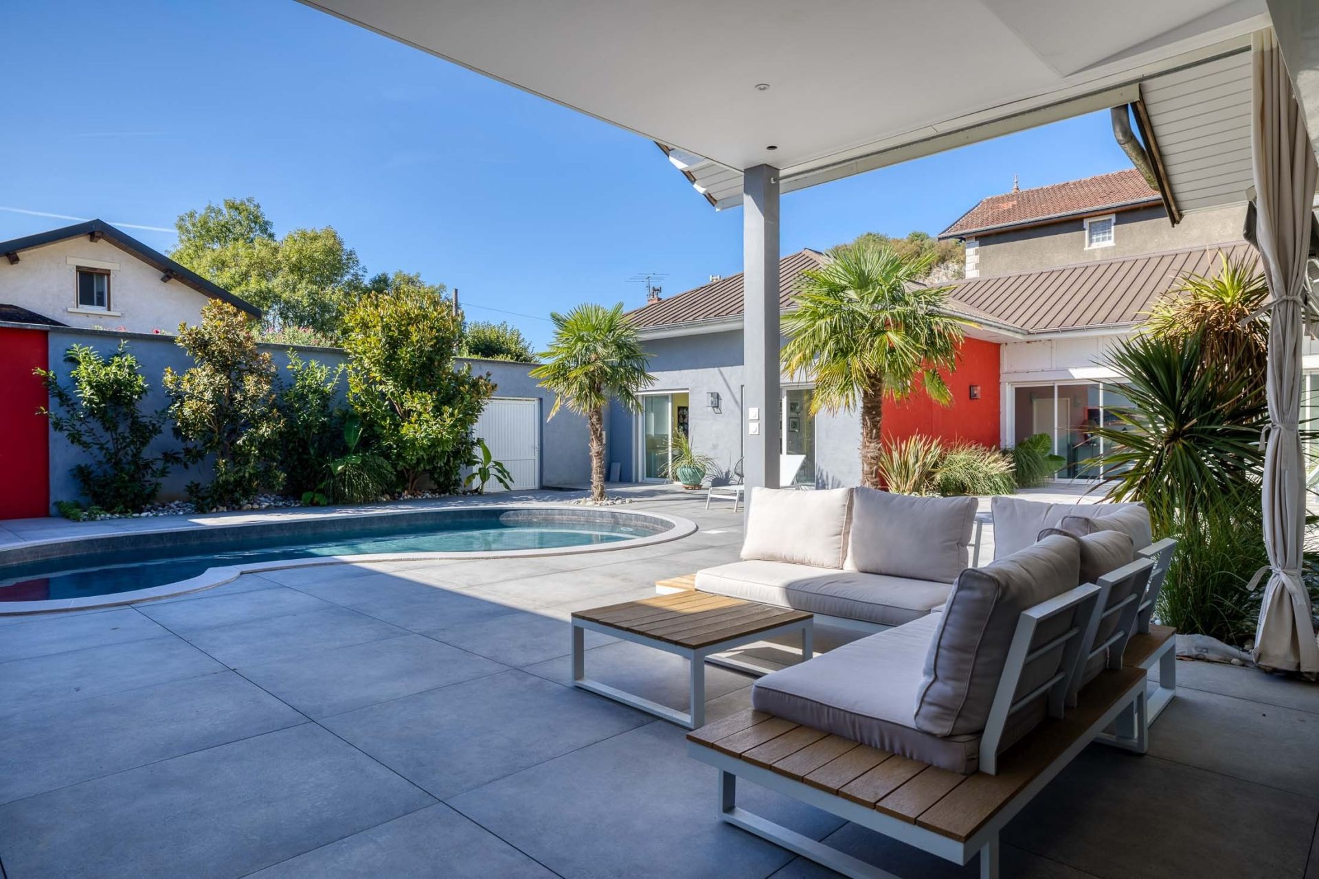 luxury house 9 Rooms for sale on CULOZ BEON (01350)