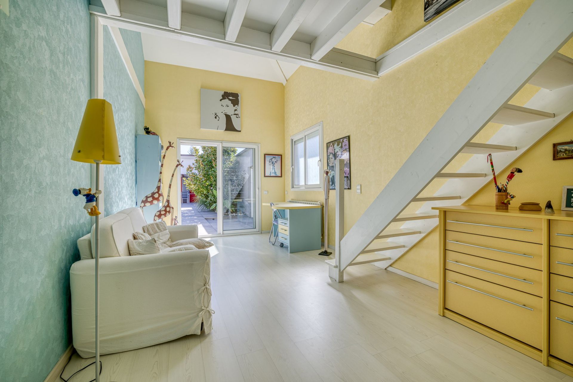 luxury house 9 Rooms for sale on CULOZ BEON (01350)