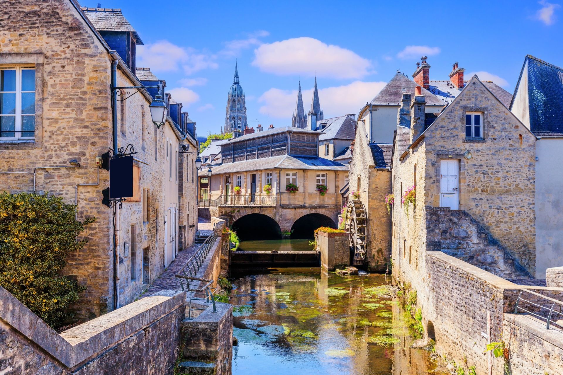 maison de luxe 12 Pièces en vente sur BAYEUX (14400)