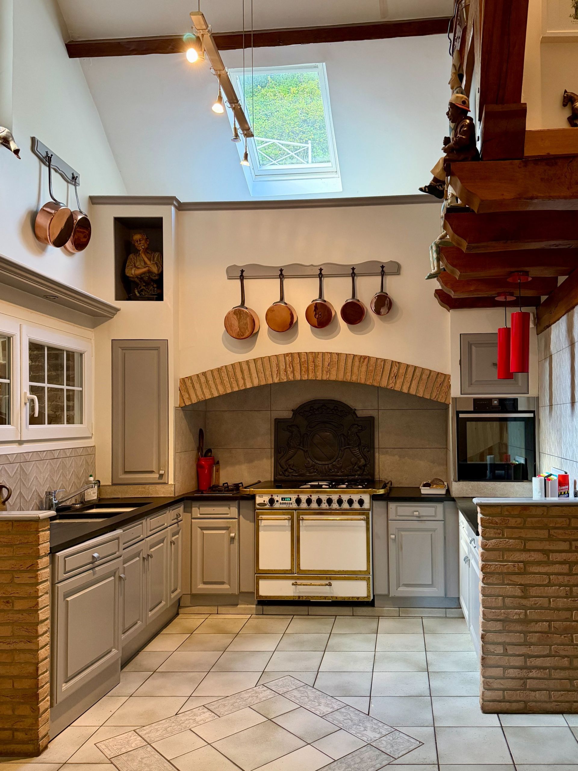 maison de luxe 8 Pièces en vente sur FRENEUSE (76410)