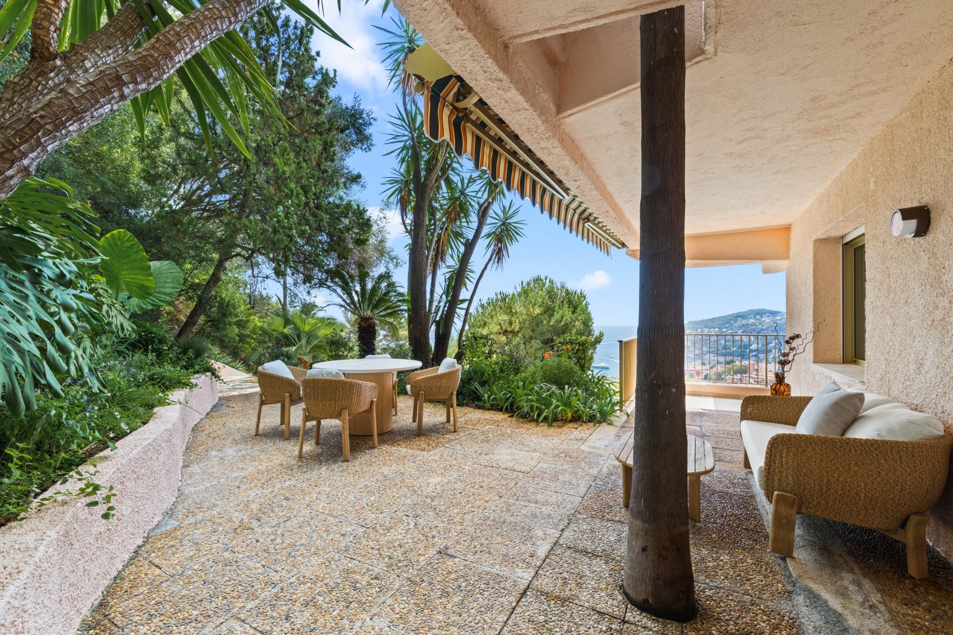 appartement de luxe 3 Pièces en vente sur VILLEFRANCHE SUR MER (06230)
