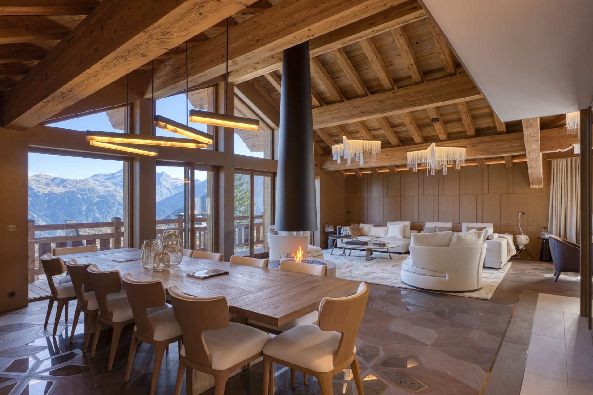 chalet de luxe 10 Pièces en location saisonnière sur COURCHEVEL (73120)