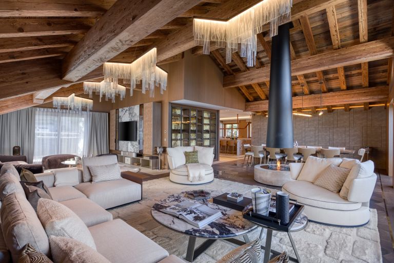 chalet de luxe 10 Pièces en location saisonnière sur COURCHEVEL (73120)