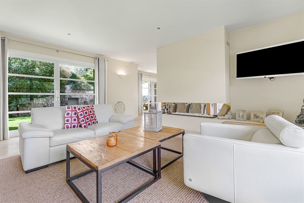 villa de luxe 4 Pièces en vente sur TOURRETTES (83440)