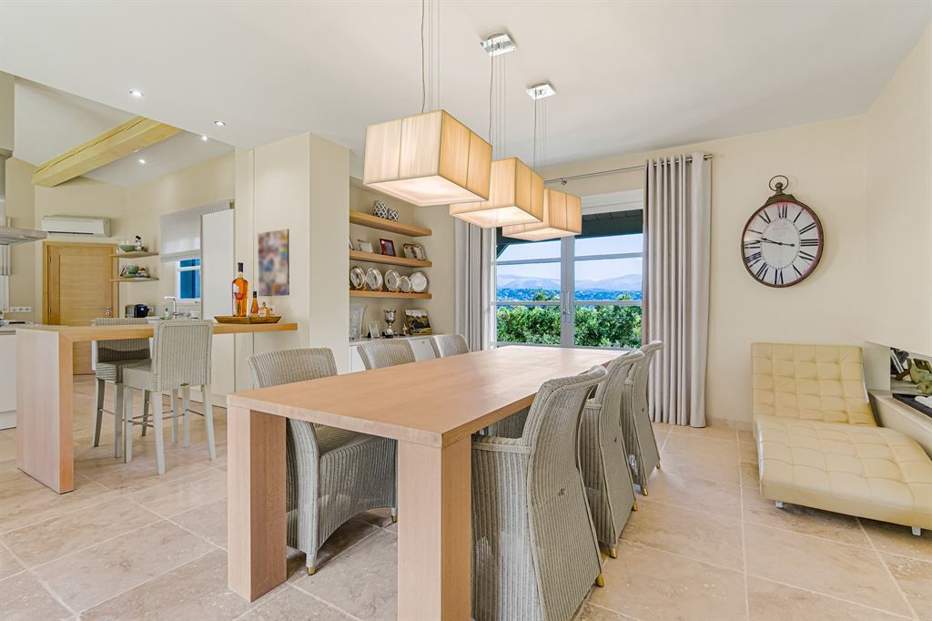 villa de luxe 4 Pièces en vente sur TOURRETTES (83440)