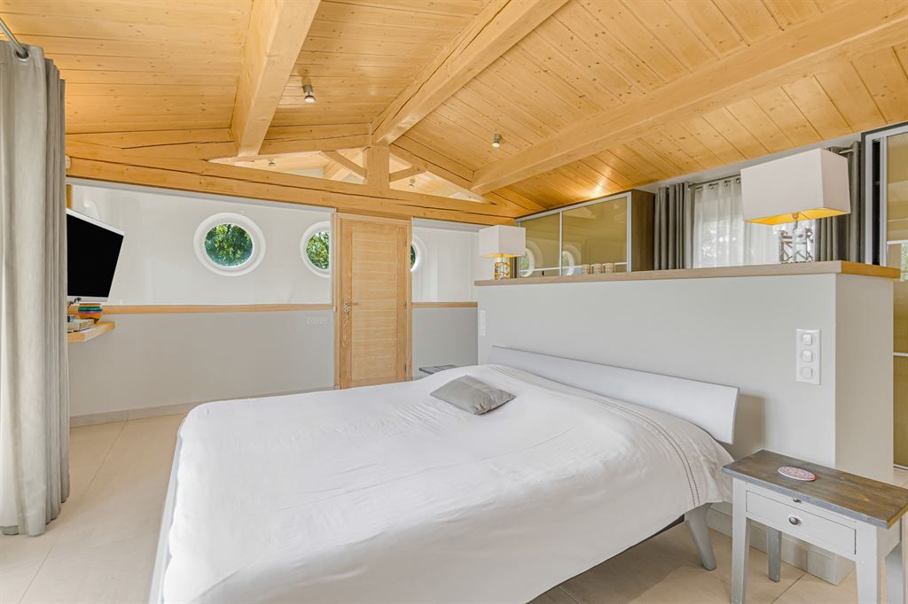 villa de luxe 4 Pièces en vente sur TOURRETTES (83440)