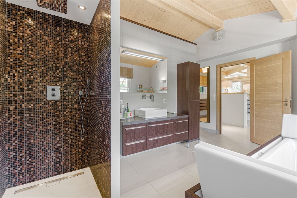 villa de luxe 4 Pièces en vente sur TOURRETTES (83440)