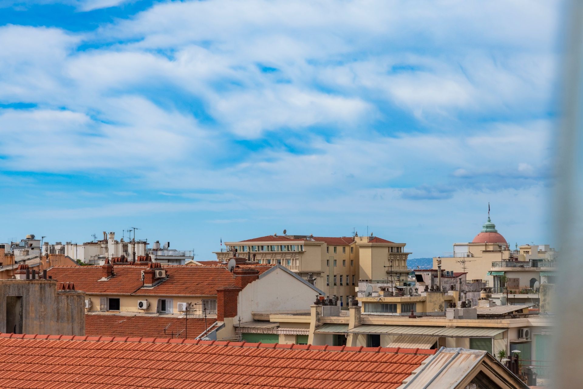 luxury apartment 2 Rooms for sale on NICE (06000)
