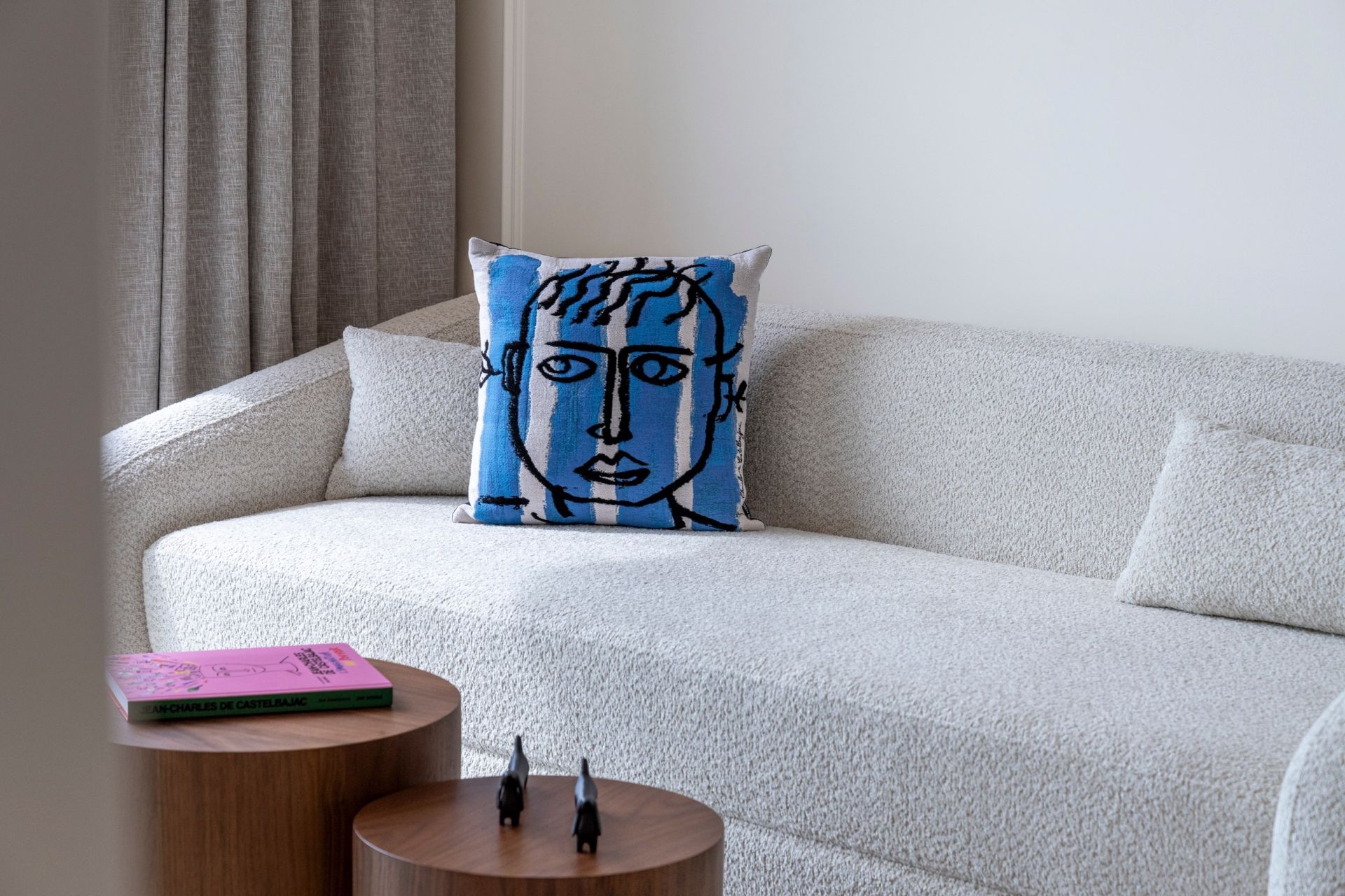 luxury apartment 2 Rooms for sale on NICE (06000)