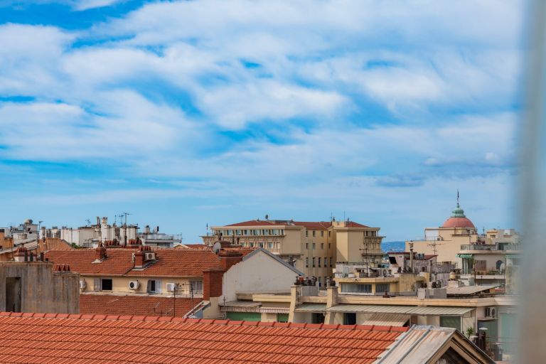 luxury apartment 2 Rooms for sale on NICE (06000)