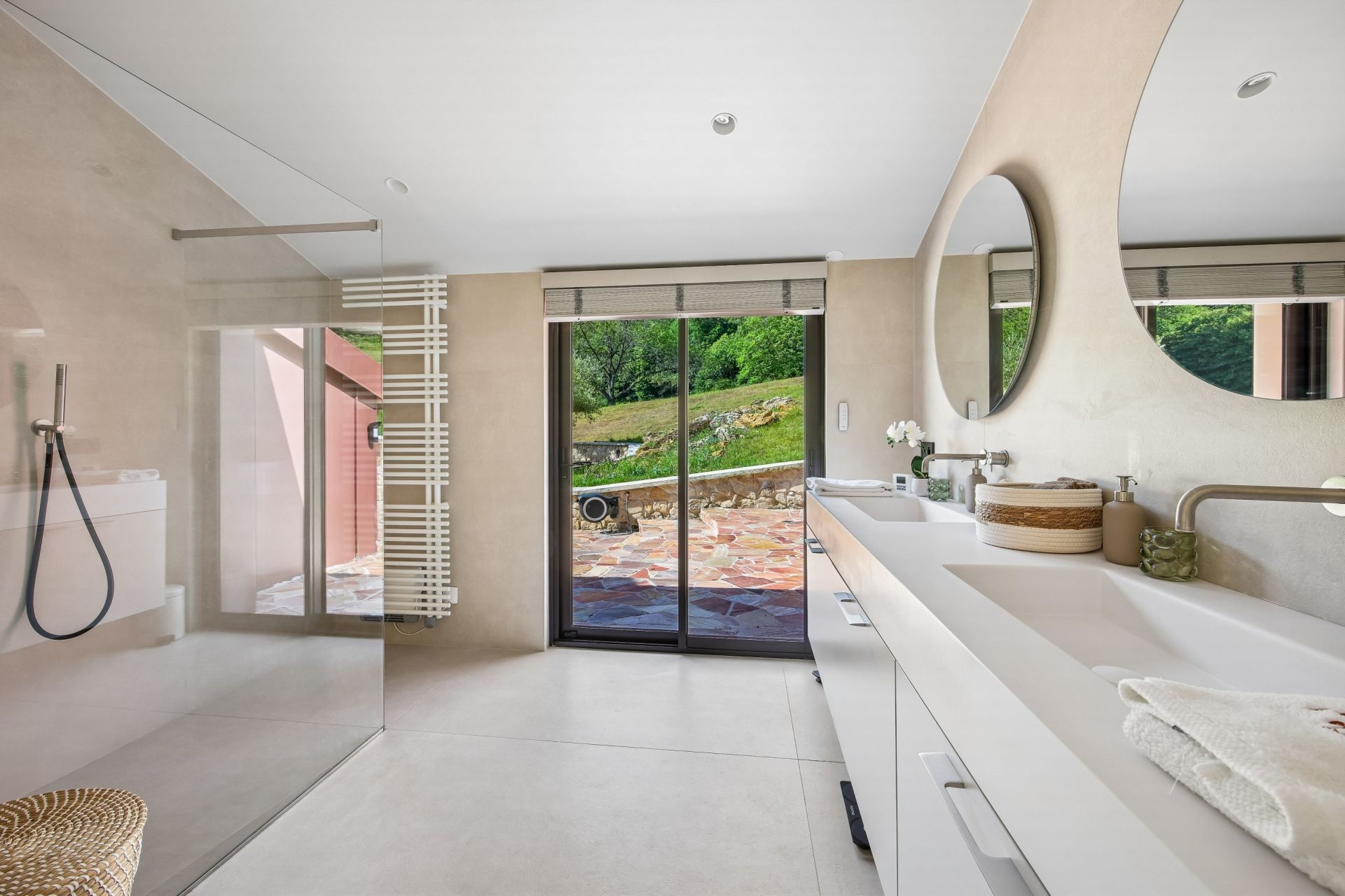 luxury house 16 Rooms for sale on MILON LA CHAPELLE (78470)