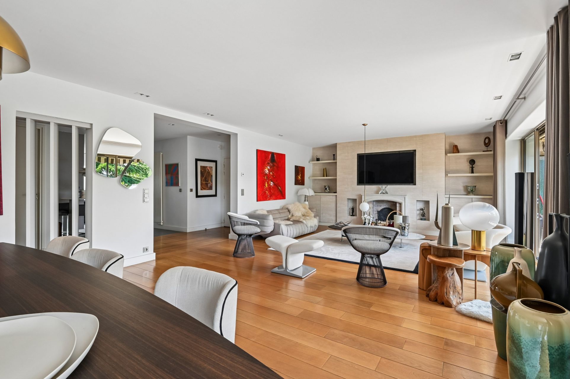luxury apartment 5 Rooms for sale on NEUILLY SUR SEINE (92200)