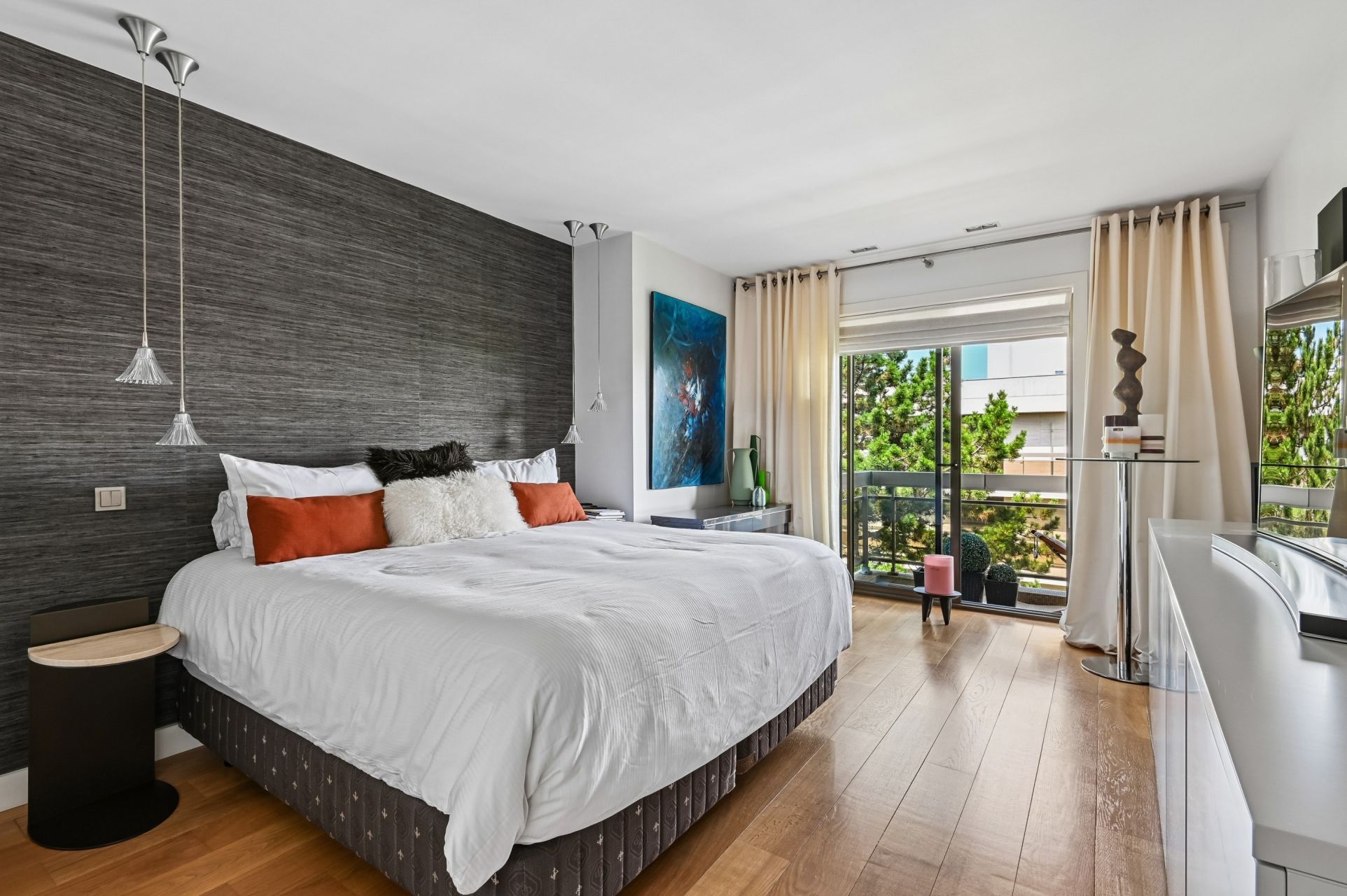 luxury apartment 5 Rooms for sale on NEUILLY SUR SEINE (92200)