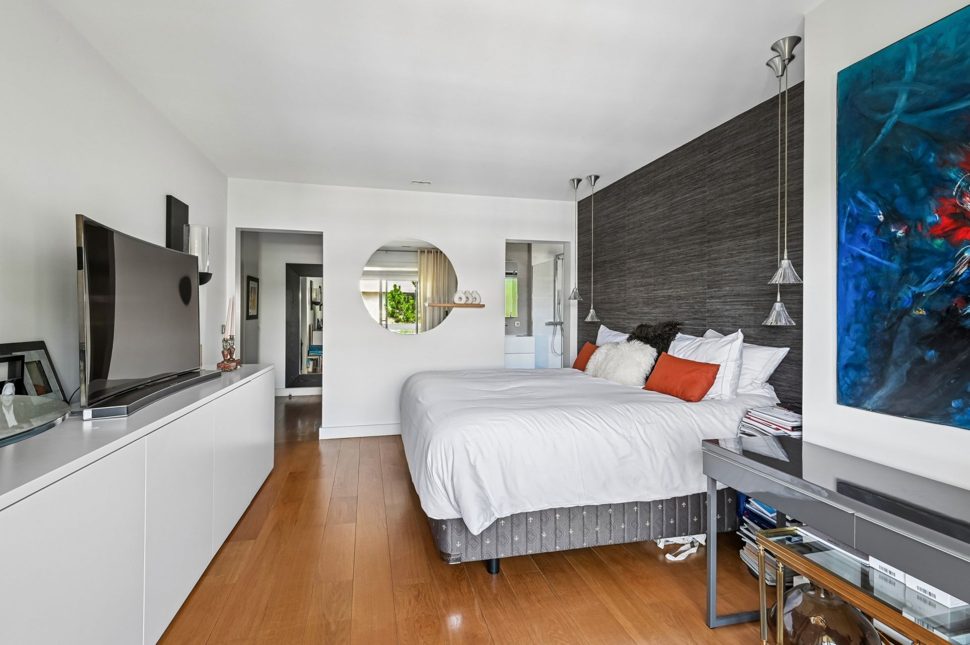 luxury apartment 5 Rooms for sale on NEUILLY SUR SEINE (92200)