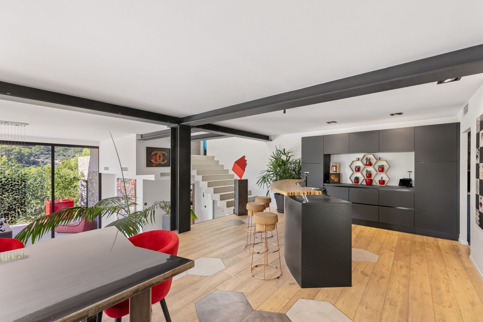 luxury villa 7 Rooms for sale on LA VALETTE DU VAR (83160)