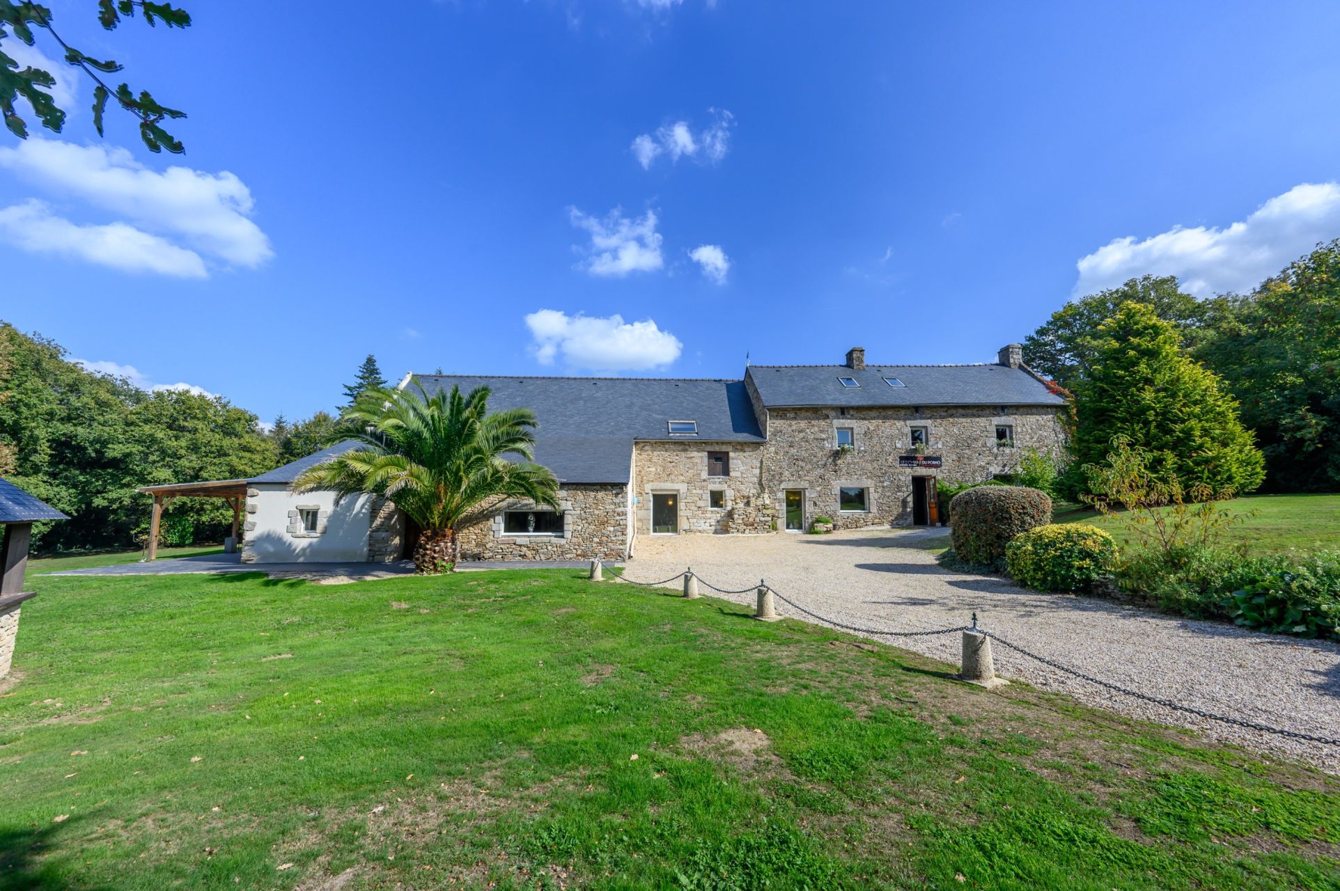 maison de luxe 28 Pièces en vente sur ST NOLFF (56250)