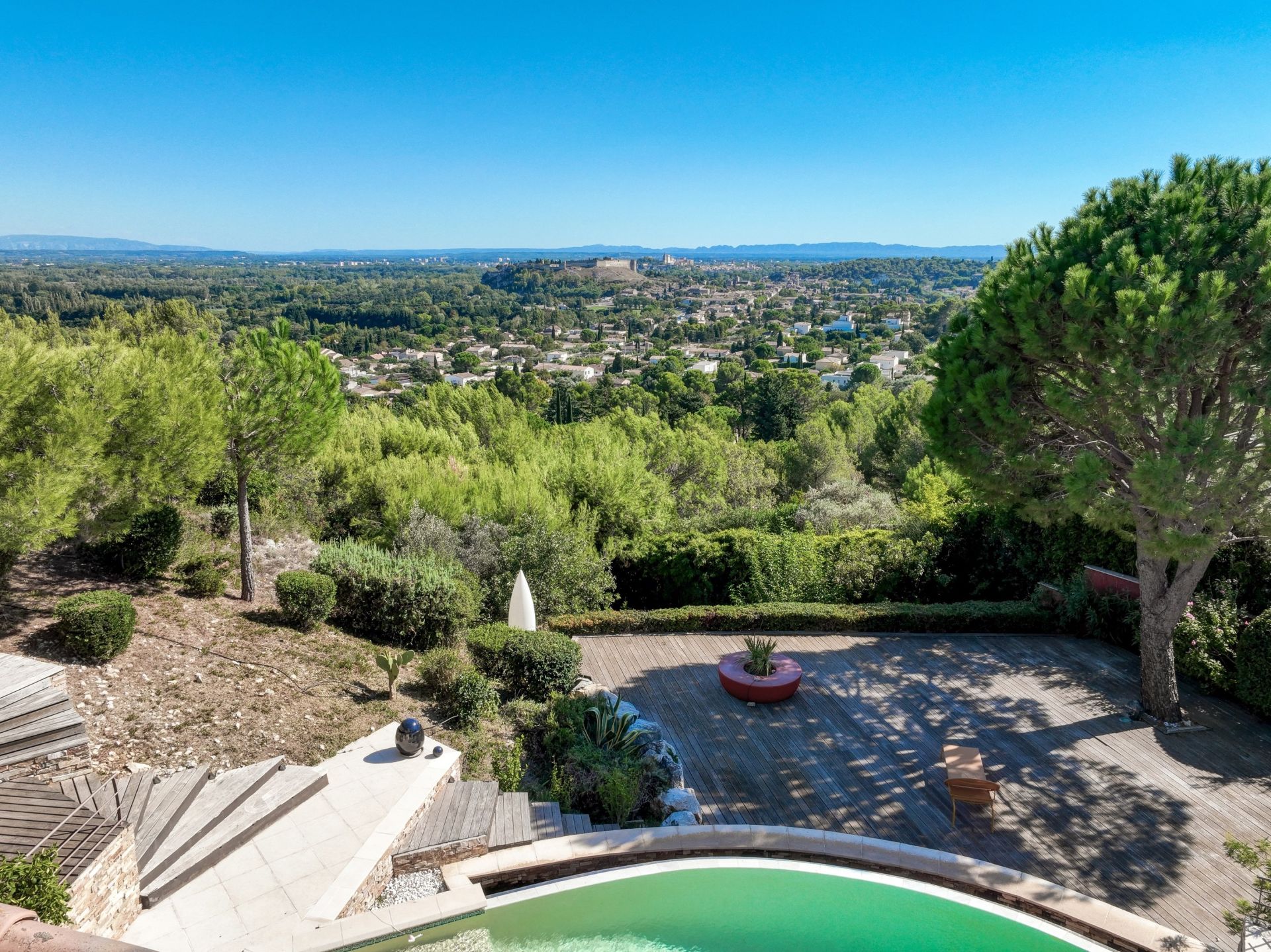 luxury house 6 Rooms for sale on VILLENEUVE LES AVIGNON (30400)