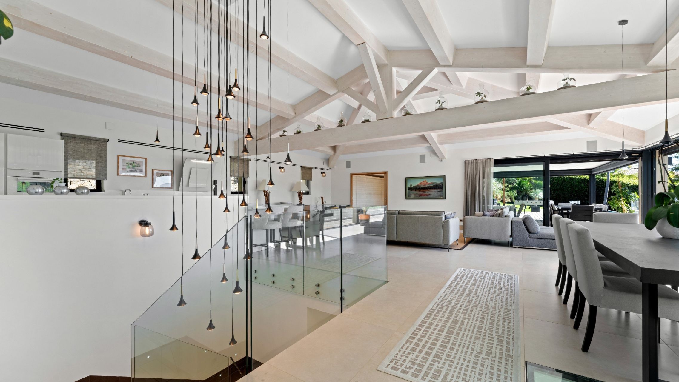 maison contemporaine 9 Pièces en vente sur GRIMAUD (83310)