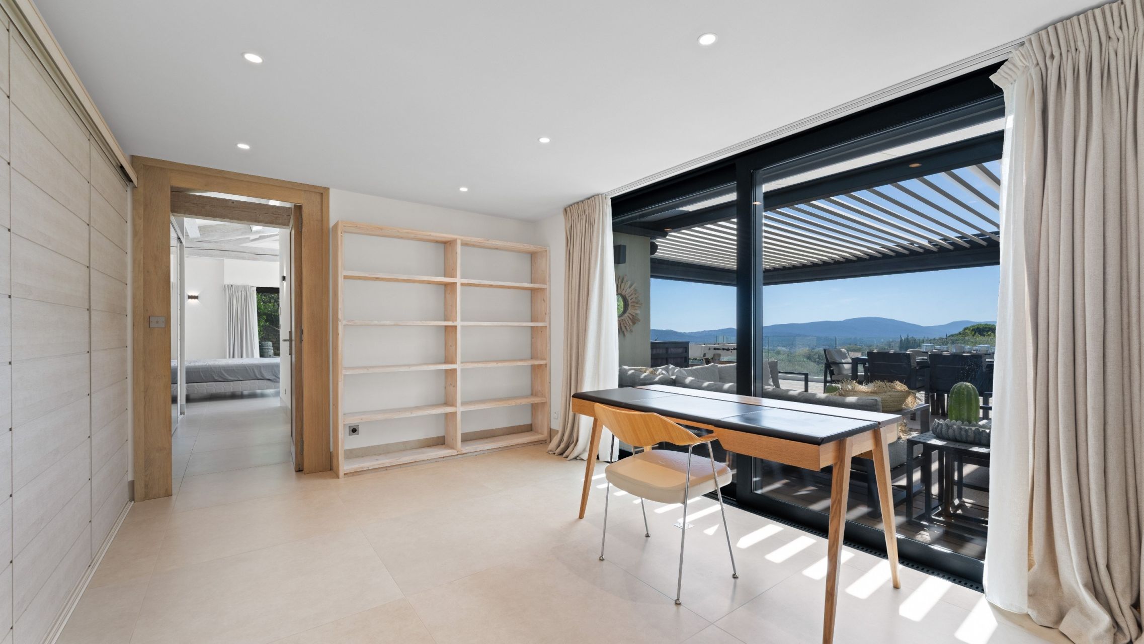 maison contemporaine 9 Pièces en vente sur GRIMAUD (83310)