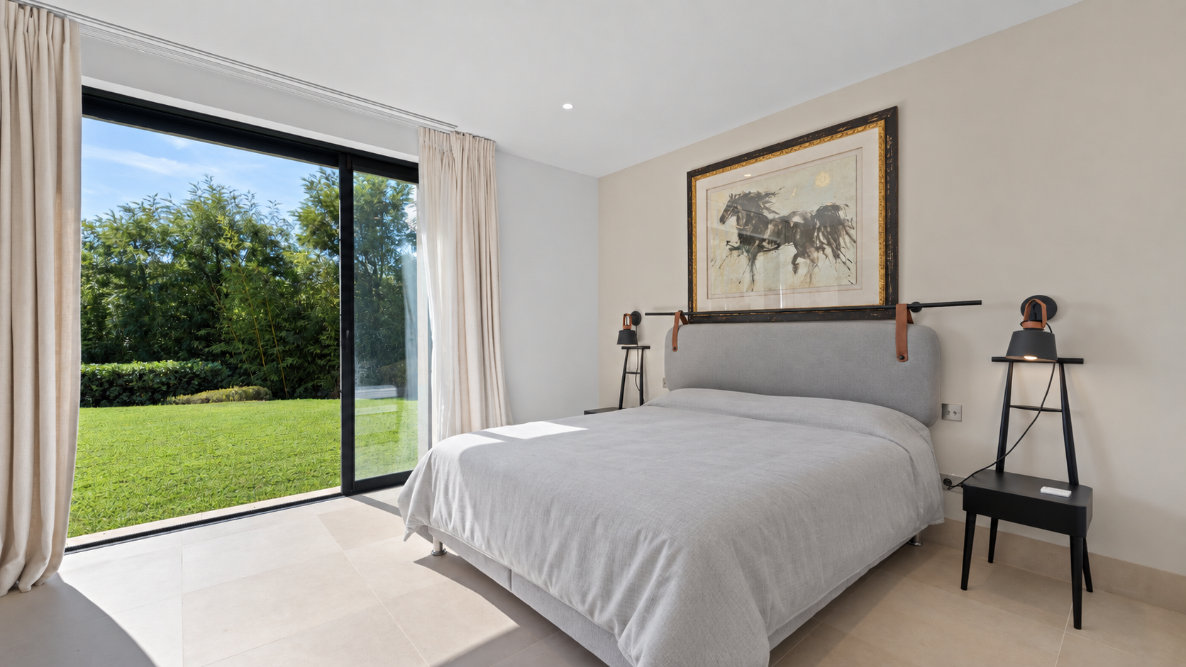 maison contemporaine 9 Pièces en vente sur GRIMAUD (83310)
