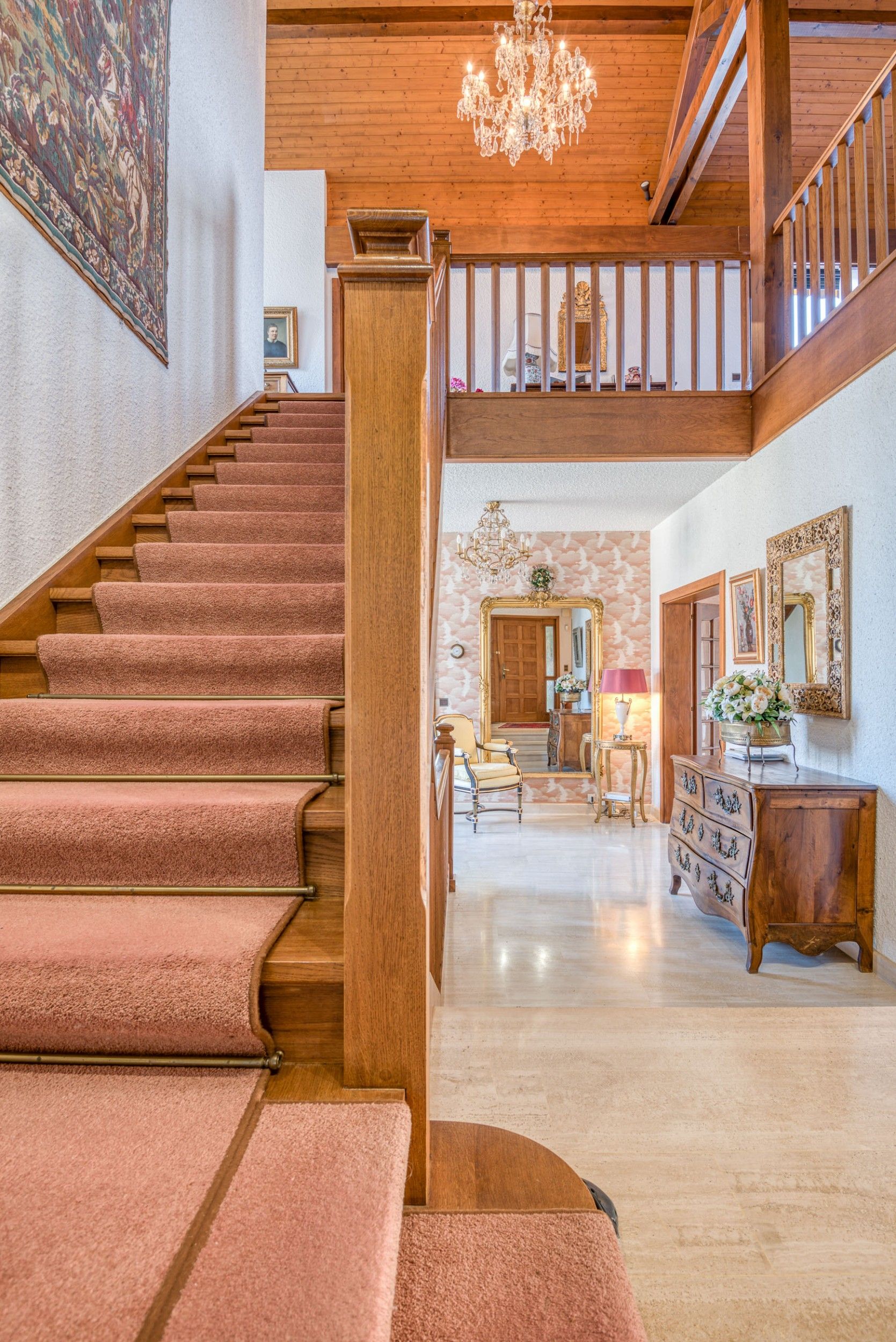 luxury house 9 Rooms for sale on DIVONNE LES BAINS (01220)