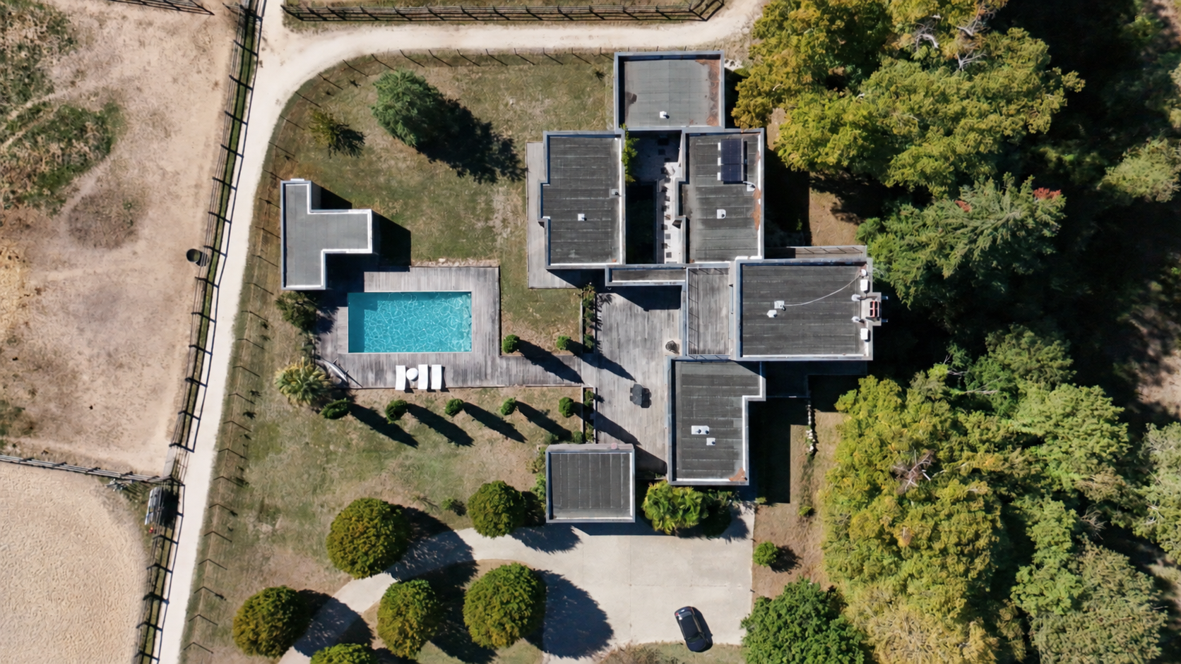 architect's house 10 Rooms for sale on ST YRIEIX SUR CHARENTE (16710)