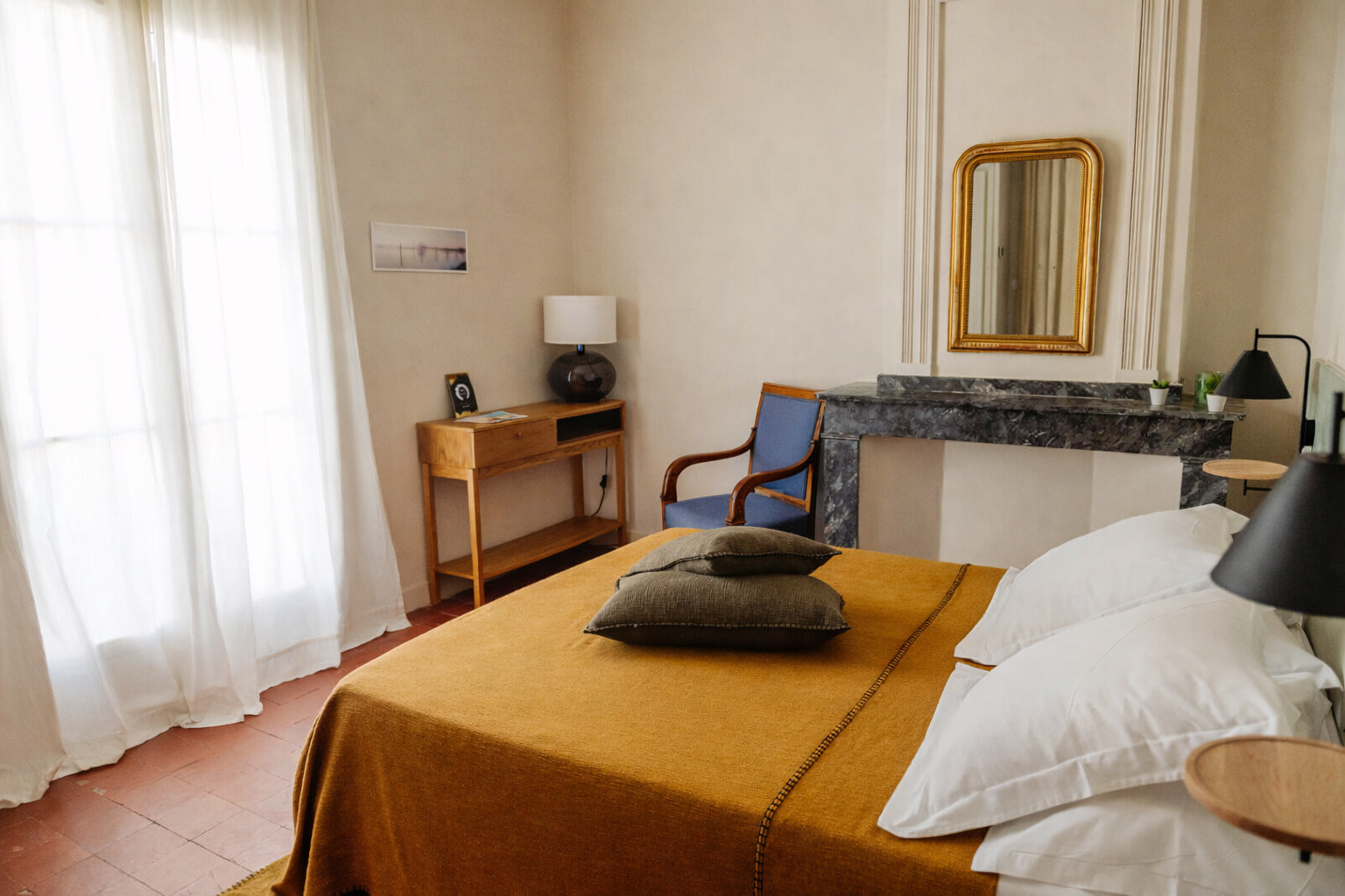 mansion 7 Rooms for sale on GRUISSAN (11430)