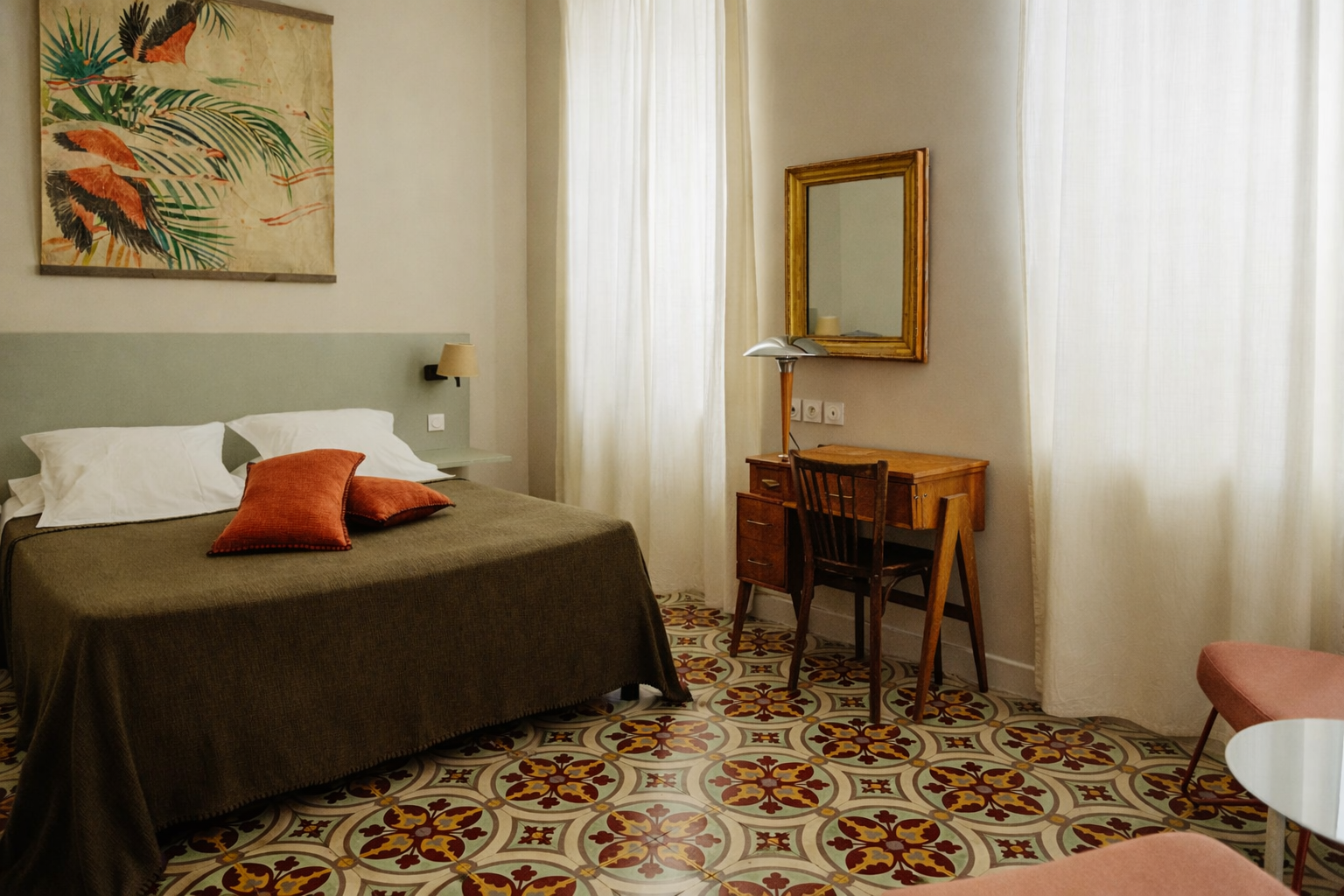 mansion 7 Rooms for sale on GRUISSAN (11430)