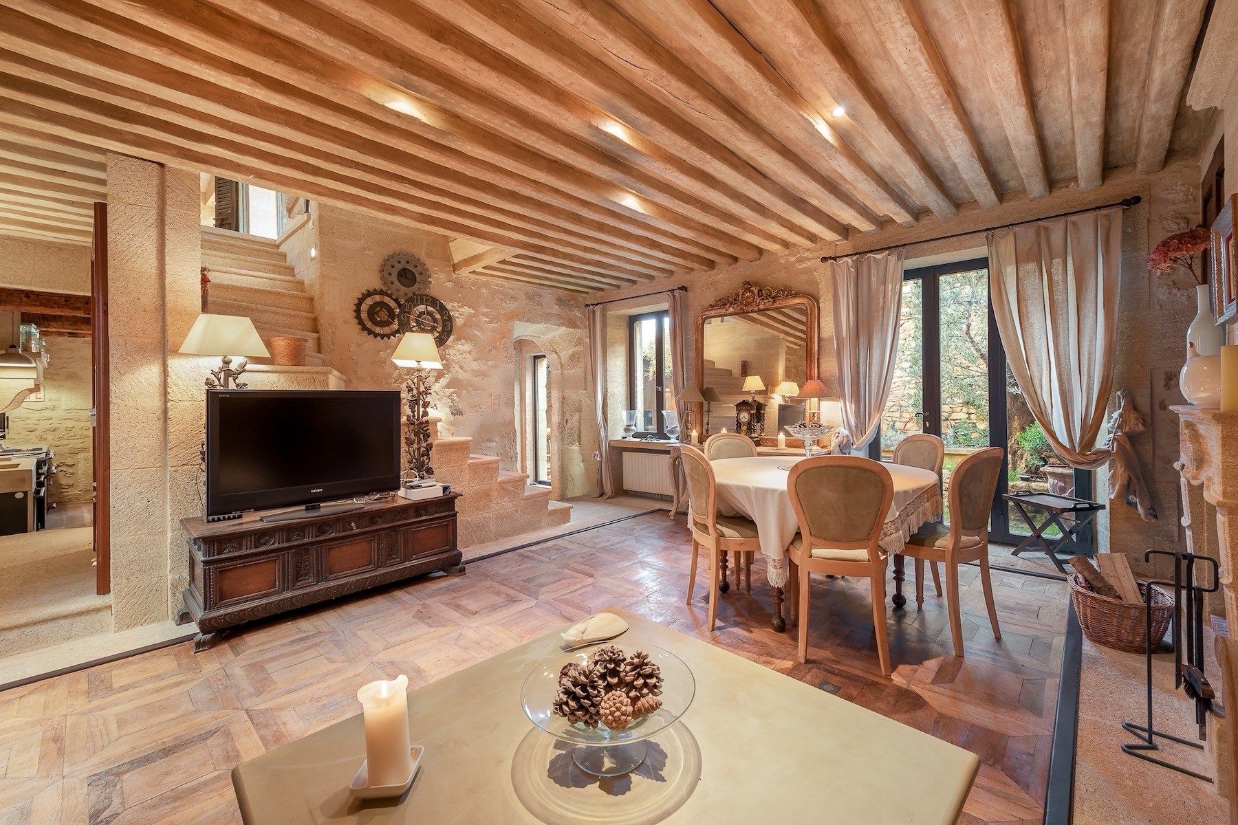 maison de luxe 10 Pièces en vente sur CASTILLON DU GARD (30210)
