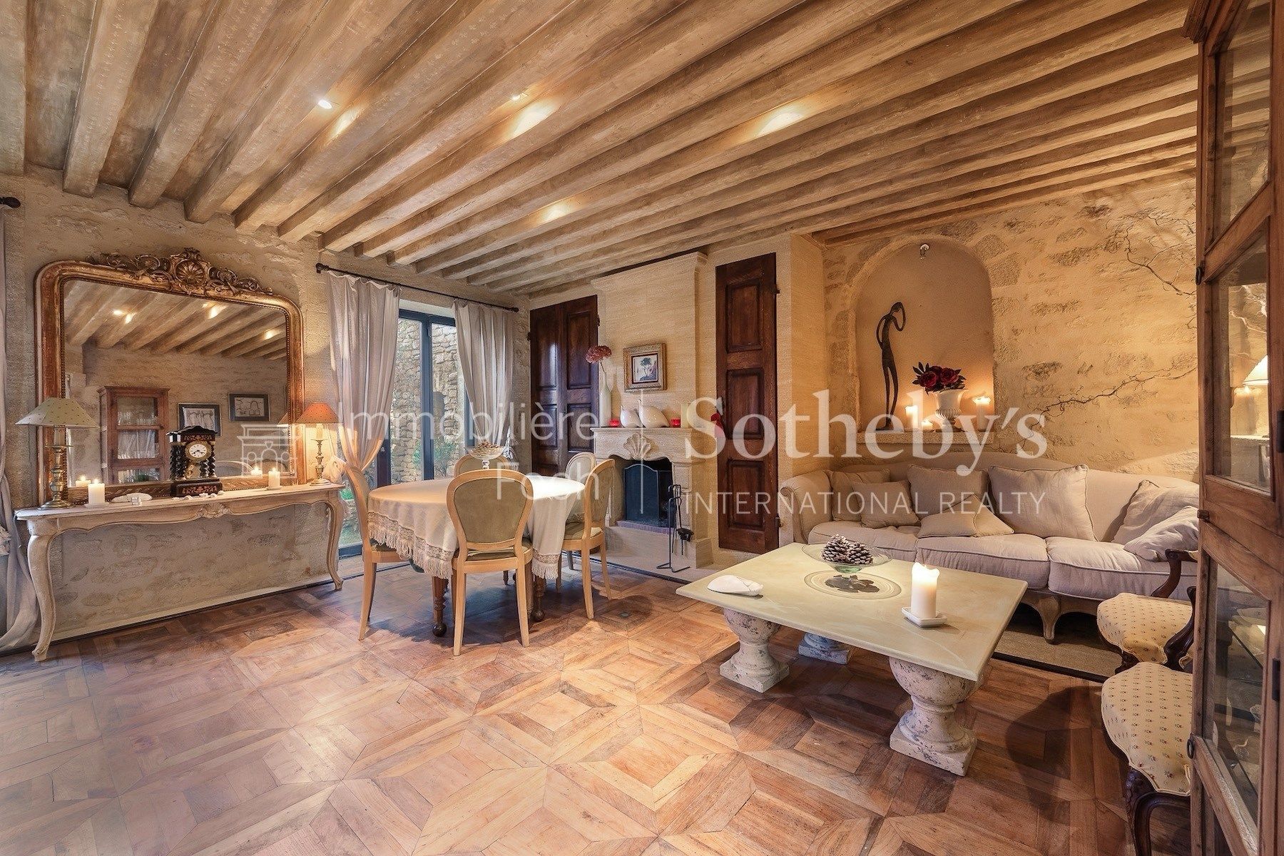 maison de luxe 10 Pièces en vente sur CASTILLON DU GARD (30210)
