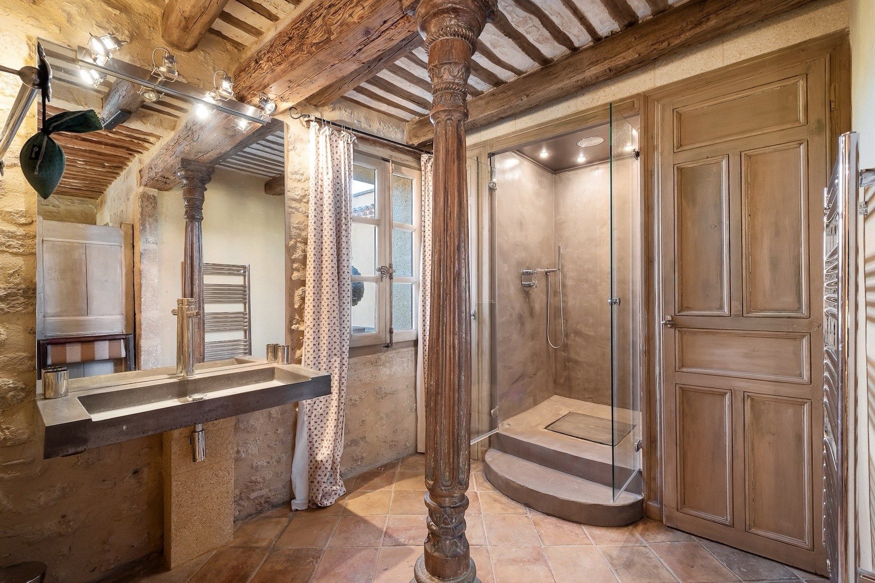 maison de luxe 10 Pièces en vente sur CASTILLON DU GARD (30210)