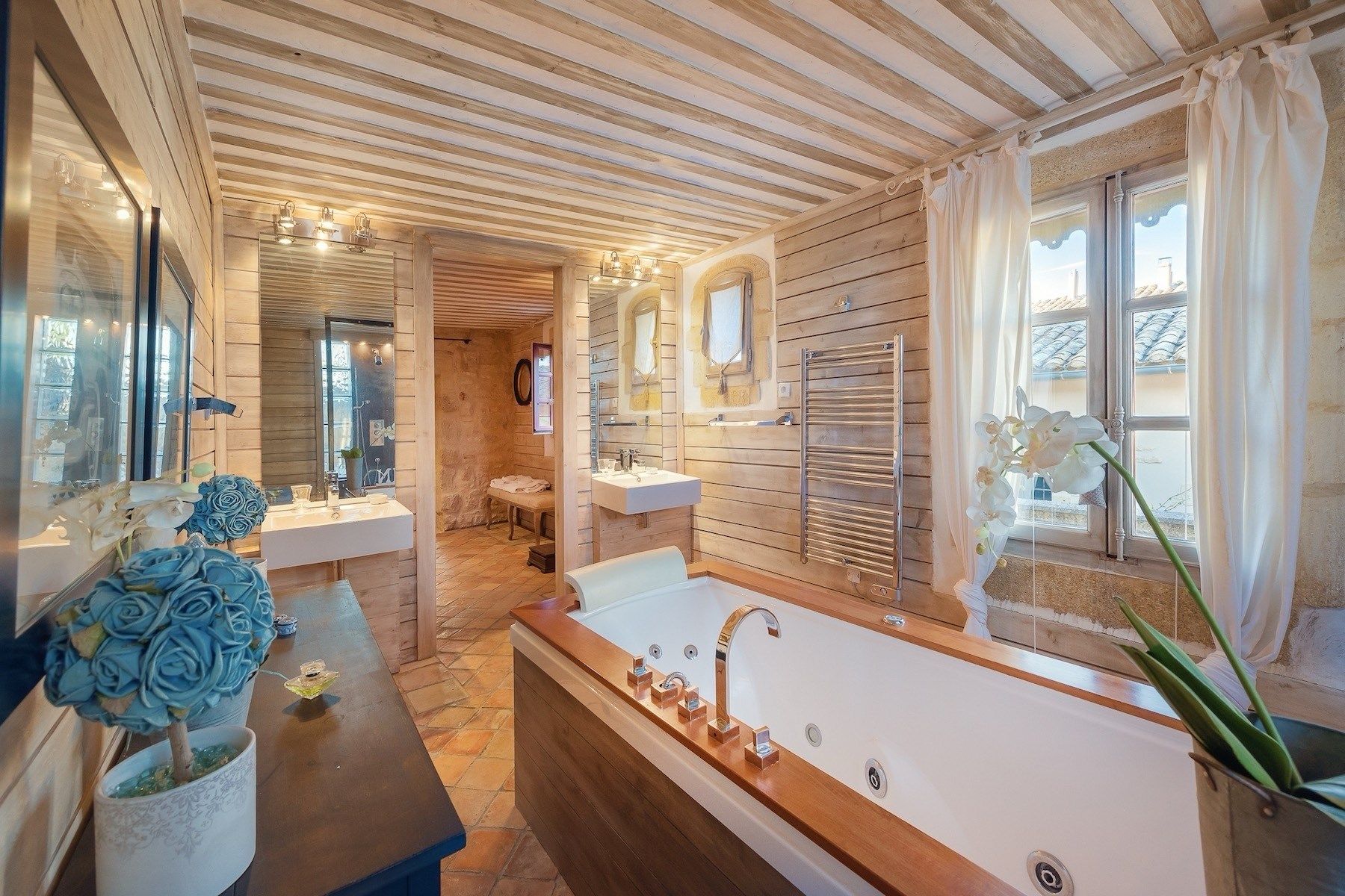 maison de luxe 10 Pièces en vente sur CASTILLON DU GARD (30210)