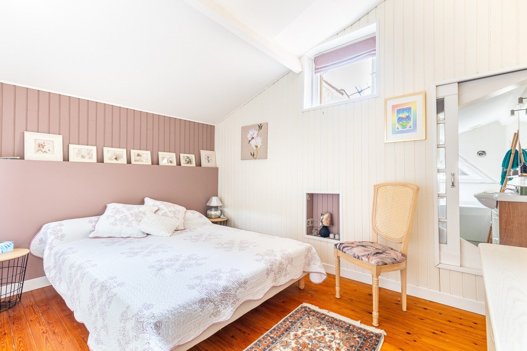 luxury house 7 Rooms for sale on BORDEAUX (33000)