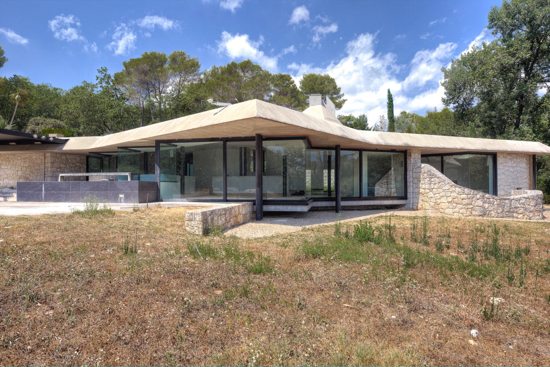 maison contemporaine 12 Pièces en vente sur ST PAUL DE VENCE (06570)